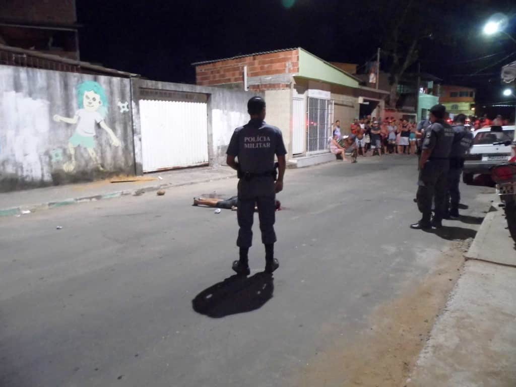 A vítima, identificada como Jorge, foi morto com tiros na cabeça. Foto: João Thomazelli/Portal 27