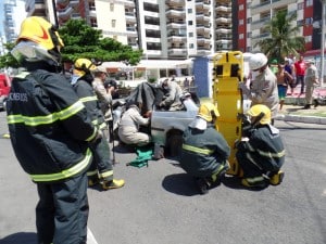 O resgate simulado foi realizado na Praia do Morro na manhã de hoje.Foto: João Thomazelli/Portal 27