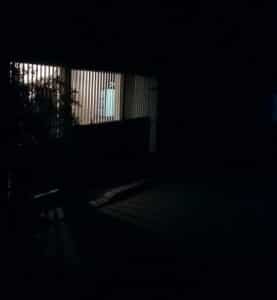 Moradores ficaram sem iluminação nas ruas desde de domingo. foto do leitor