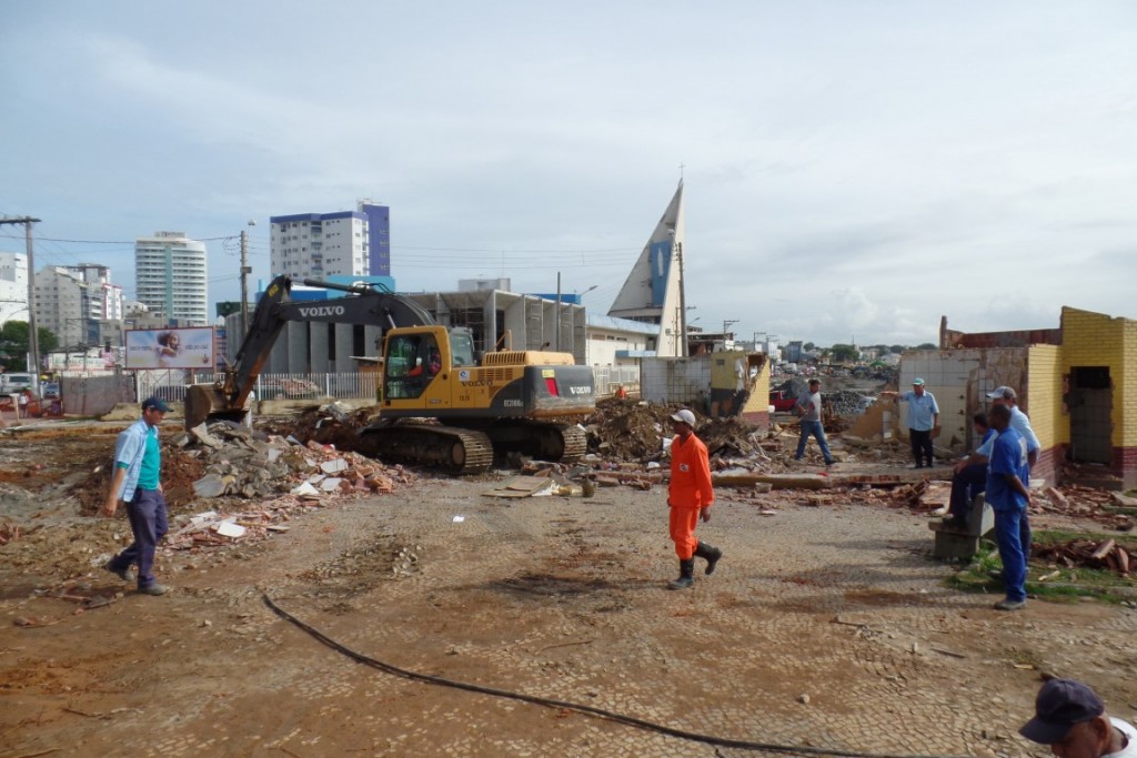 Os quiosques foram destruídos esta semana com o avanço das obras. Foto: João Thomazelli/Portal 27