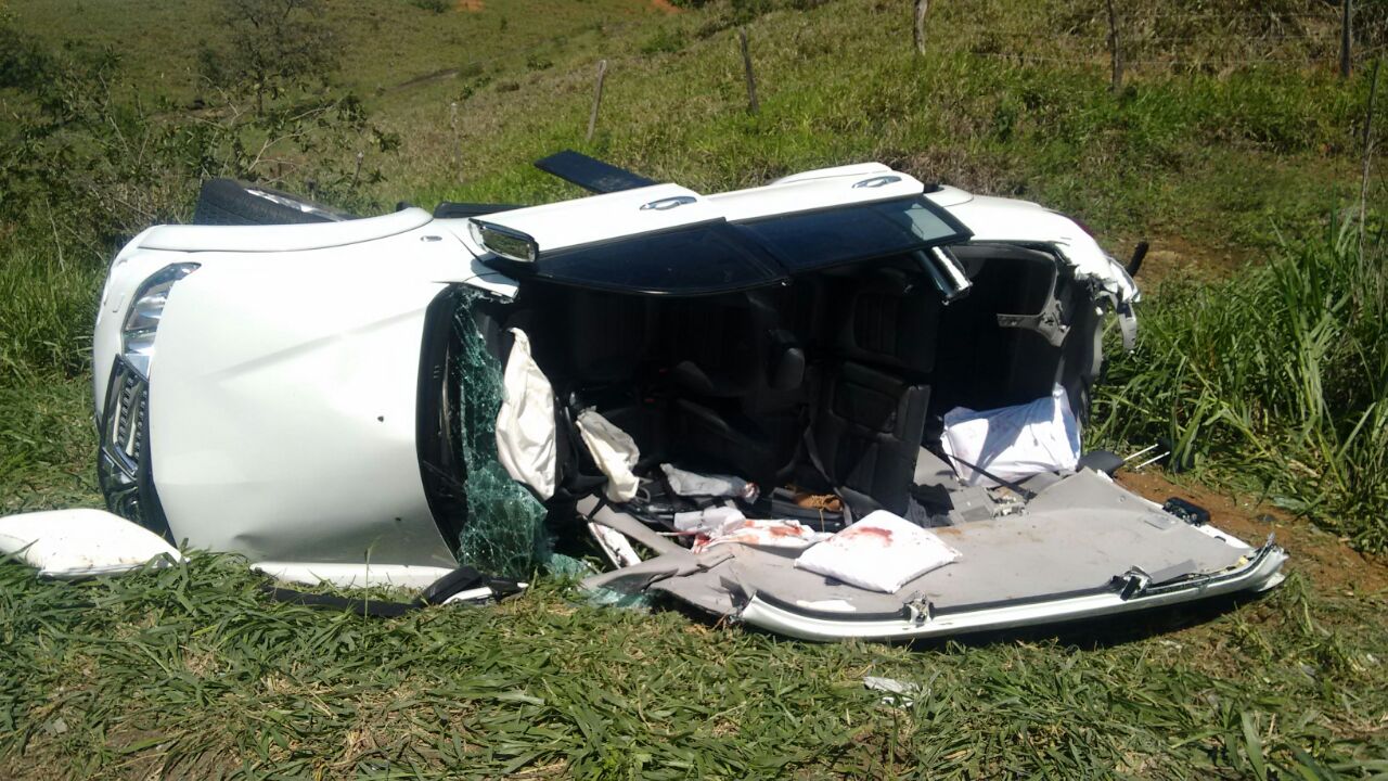 pajero-acidente-br101