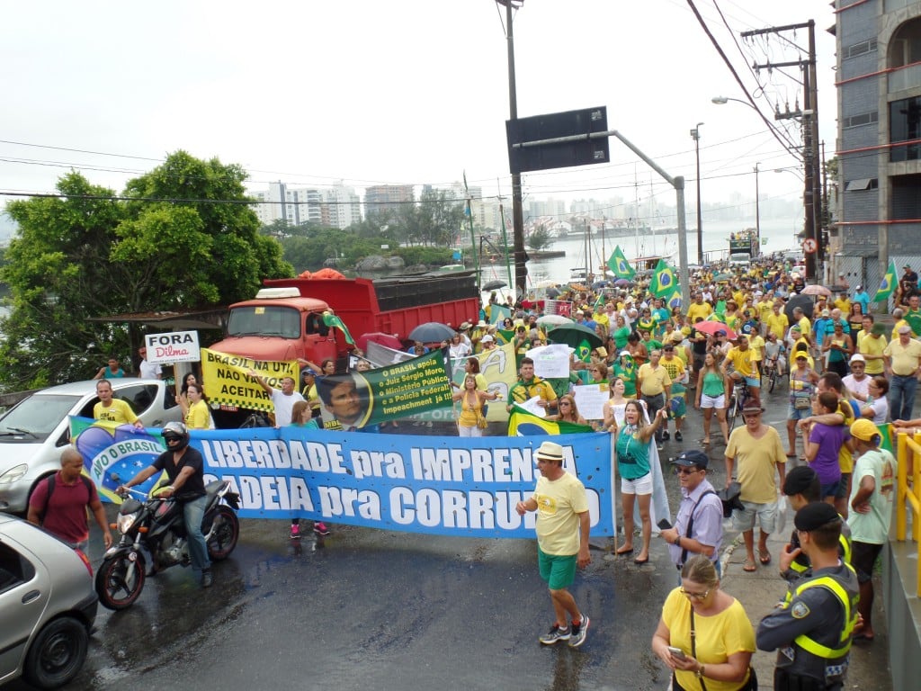 Manifestação em Guarapari reuniu cerca de 1,5 pessoas, de acordo com a PM e a organização. Foto: João Thomazelli/Portal 27