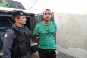 Maicon foi preso depois de roubar uma moto com rastreador em Guarapari. Foto: João Thomazelli/Portal 27