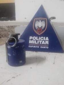 A granada foi encontrada depois de uma denúncia anônima no bairro Coroado. Foto: divulgação