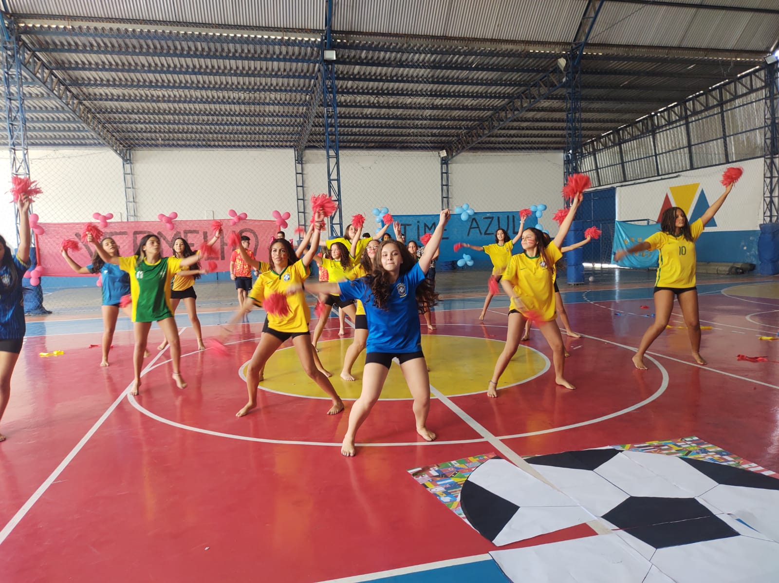 Na abertura das olimpíadas, Mananciais lança música do Colégio - Notícias -  Colégio do Bosque Mananciais